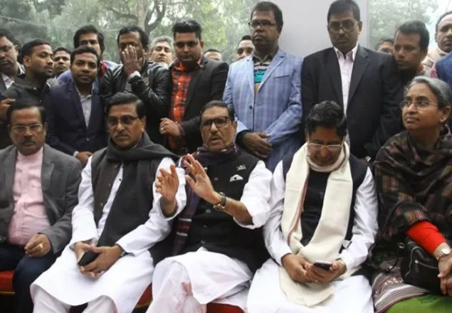 কে হচ্ছেন আ.লীগের সম্পাদক, প্রশ্নের মুখোমুখি কাদের 