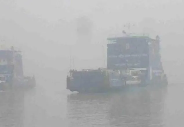 ৭ ঘণ্টা পর পাটুরিয়া-দৌলতদিয়ায় ফেরি চলাচল শুরু