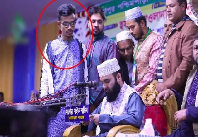 নারায়ণগঞ্জে মাও. আজহারীর মাহফিলে হিন্দু যুবকের ইসলাম গ্রহণ