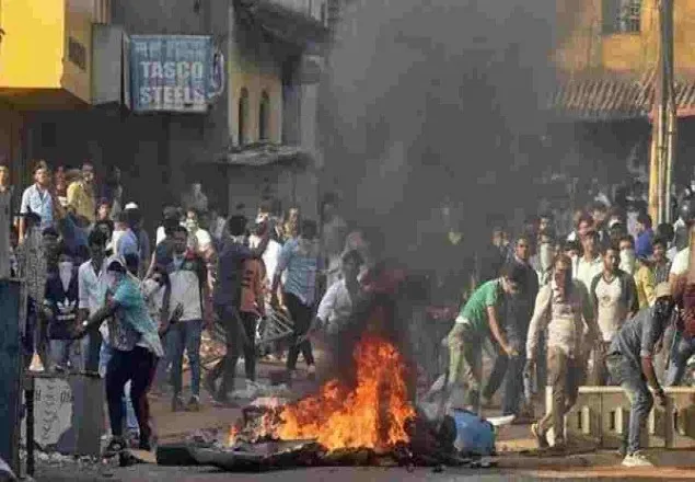  অশান্ত ভারত: সংঘাতে নিহতের সংখ্যা বেড়ে ২৩