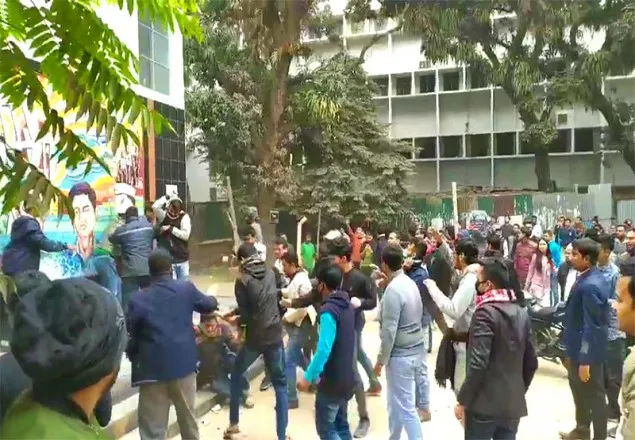 ডাকসুর কম্পিউটারসহ সিসিটিভি ফুটেজ লাপাত্তা