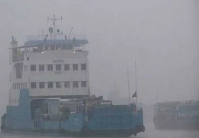 শিমুলিয়া-কাঁঠালবাড়ি রুটে ফেরি চলাচল বন্ধ