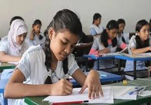  প্রধানমন্ত্রী পিইসি পরীক্ষার পক্ষে নন