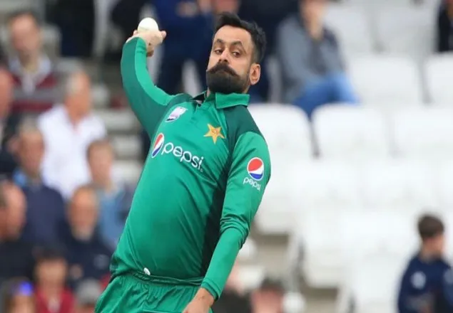 বোলিংয়ে ফের নিষিদ্ধ পাকিস্তানের হাফিজ