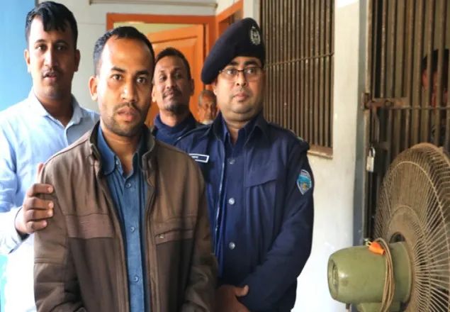 স্ত্রীকে ঝলসে দেয়া সেই প্রবাসী গ্রেফতার