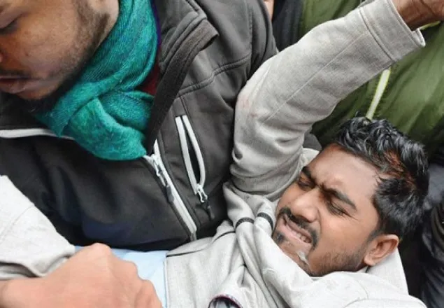 নুরের নিরাপত্তা নিশ্চিত করতে স্বরাষ্ট্র মন্ত্রণালয় ও ঢাবি ভিসিকে নোটিশ