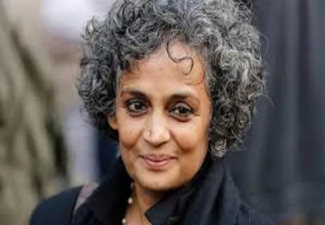 ভারতীয় মানবাধিকারকর্মী অরুন্ধতী রায়ের বিরুদ্ধে মামলা