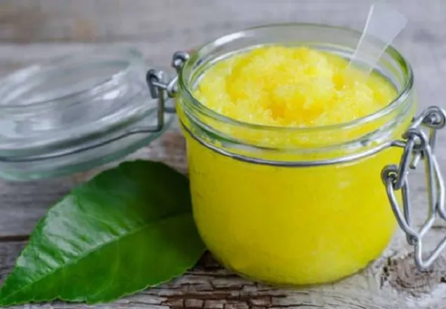 শীতে ত্বকের যত্নে ঘি