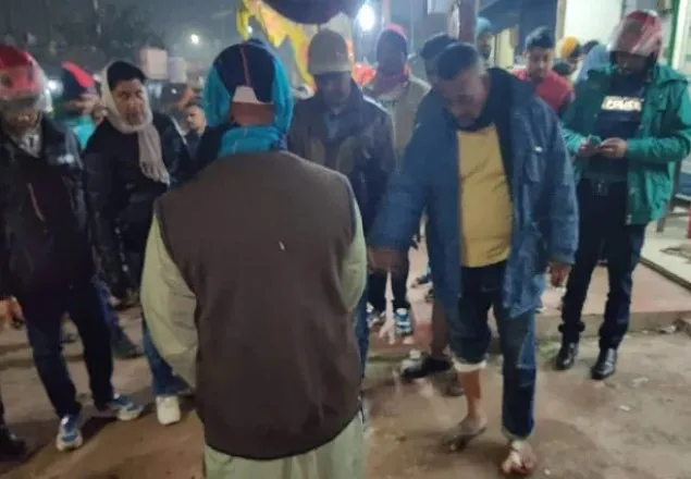 খুলনা নগরীতে ককটেল বিস্ফোরণে আহত দুই