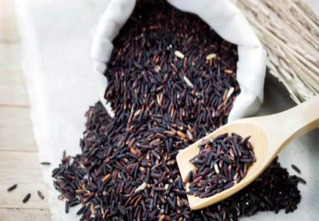 ডায়াবেটিস-ক্যানসার দূর করে কালো চালের ভাত