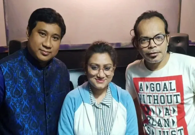 বঙ্গবন্ধুর স্বদেশ প্রত্যাবর্তন নিয়ে গাইলেন অবন্তী সিঁথি