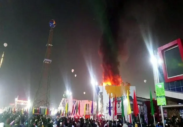 বাণিজ্য মেলায় আগুন নিয়ন্ত্রণে