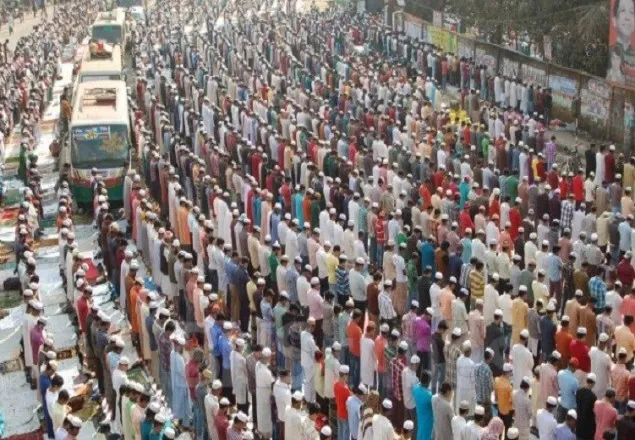 তুরাগ তীরে জুমার নামাজ আদায়ে লাখো মুসল্লির ঢল 
