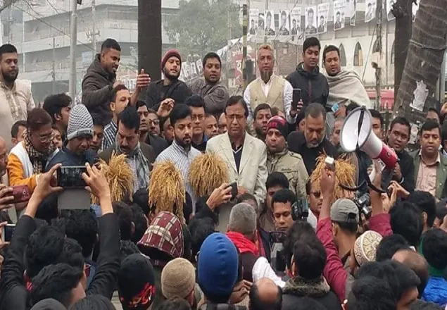 প্রশাসনকে ব্যবহার করলে দাঁতভাঙা জবাবের হুশিয়ার ইশরাকের