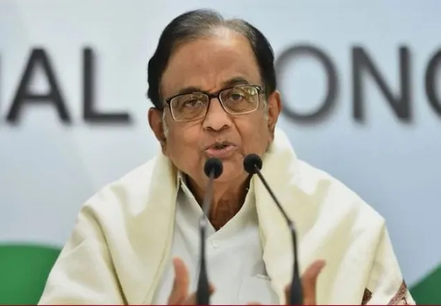 ভারতীয়রা সত্যই নিরীহ, সবকিছুই বিশ্বাস করে: চিদাম্বরম