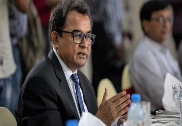 শেয়ার বাজার নিয়ে ‘জরুরি’ বৈঠকে অর্থমন্ত্রী