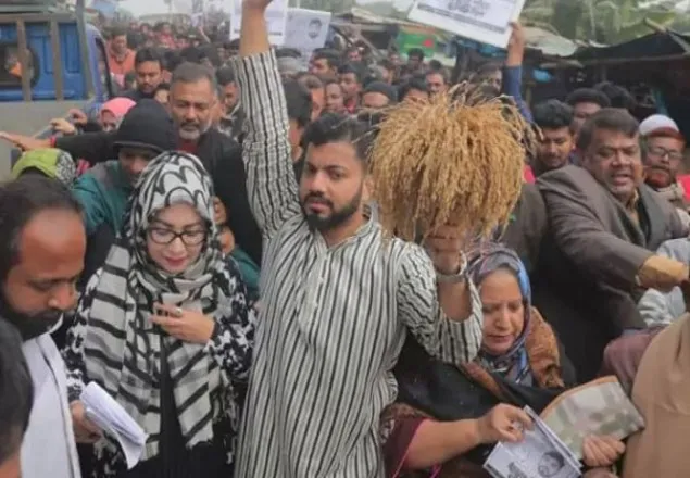 পূজার কারণে নির্বাচন পেছানো উচিত : ইশরাক