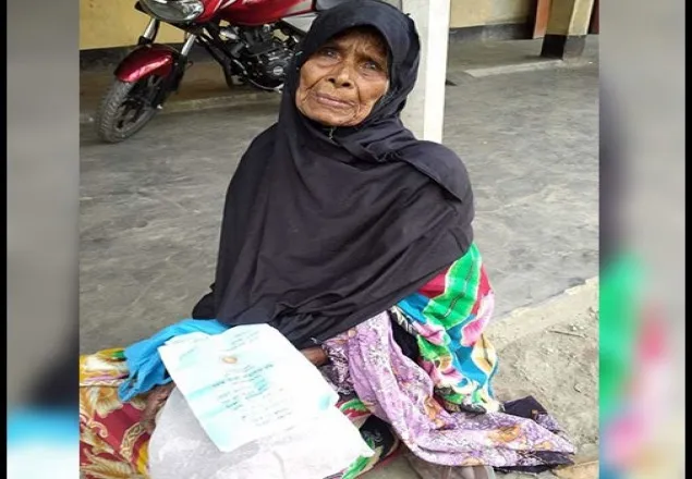‘বাবারা টেকাগুলান ফিরাইয়া দেও,এই টেহায় আমার সংসার চলে’