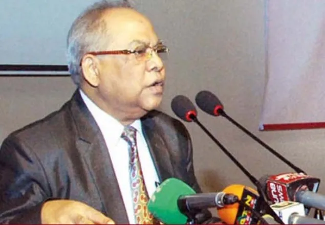 ‘বুথ দখল করলে ইভিএমে জাল ভোট সম্ভব’: ইসি রফিকুল 