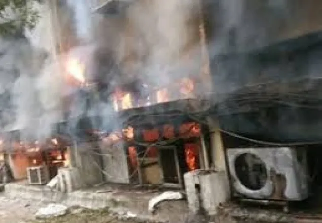 দিল্লিতে ভয়াবহ অগ্নিকাণ্ড (ভিডিও)