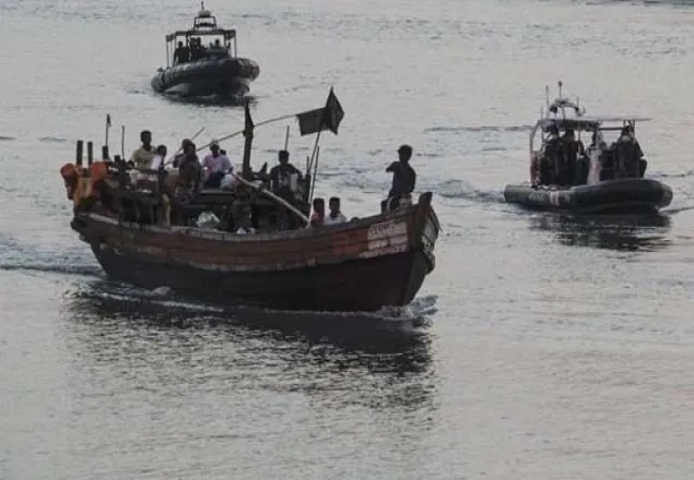 সাগরপথে মালয়েশিয়াগামী ২৩ রোহিঙ্গা উদ্ধার