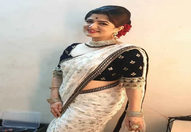 ‘বিক্ষোভ’ শেষ, শ্রাবন্তী ফিরে যাচ্ছেন কলকাতায়