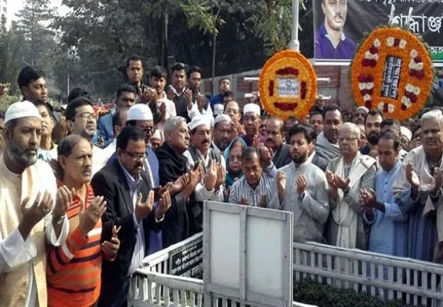 কোকোর কবর জিয়ারত করলেন তাবিথ ও ইশরাক