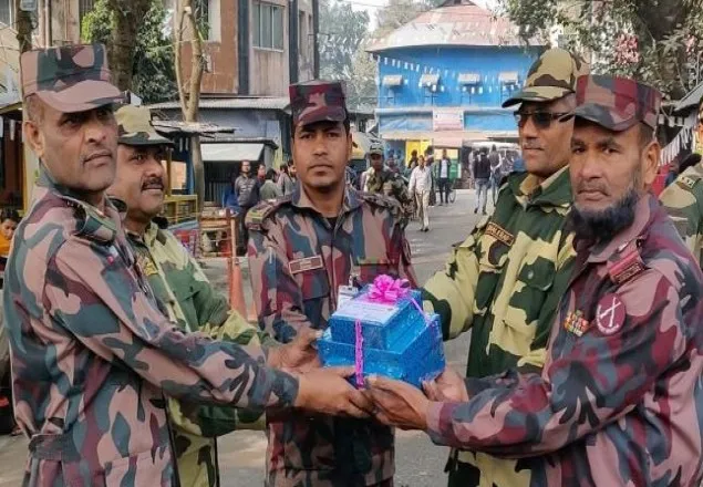 ভারতের প্রজাতন্ত্র দিবস: বিজিবি-বিএসএফ’র মিষ্টি বিনিময়