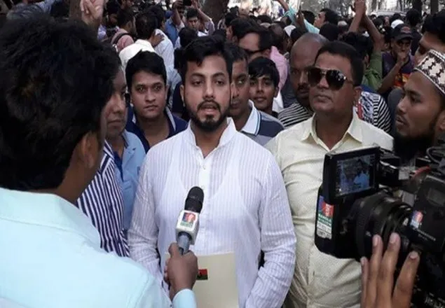  ‘পুলিশ কোন পার্টি করে?’ প্রশ্ন ইশরাকের