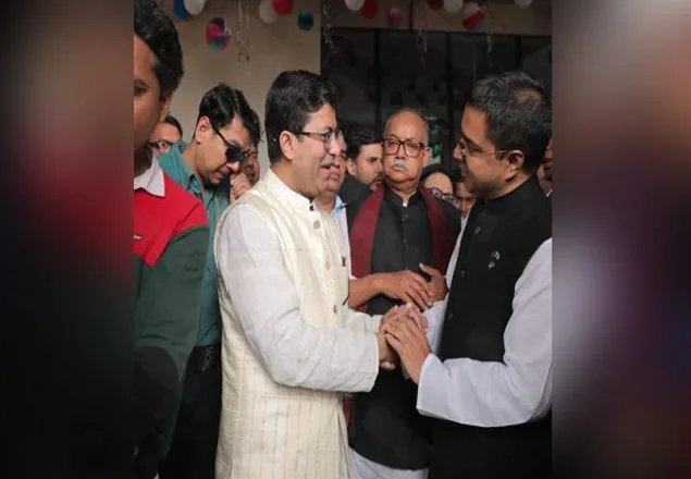 মেয়র খোকনের সঙ্গে তাপসের সাক্ষাৎ 