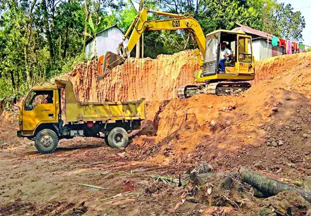 পাহাড় কাটায় সরকারি সংস্থাকে ১০ কোটি টাকা জরিমানা