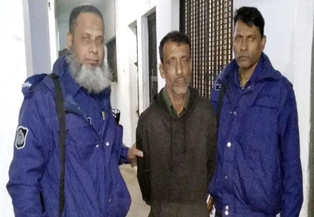 কুমিল্লায় বৃদ্ধাকে ধর্ষণের ঘটনায় বাসের হেলপার গ্রেফতার