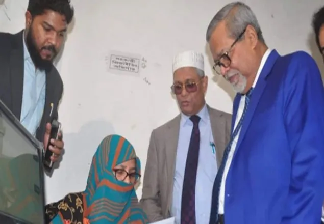 ফিঙ্গার প্রিন্ট মেলেনি সিইসির!