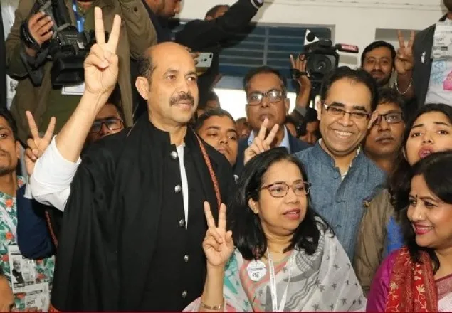 ৪ লাখ ৪৭ হাজার ২১১ ভোট পেয়ে জয়ী আতিকুল