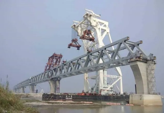 পদ্মা সেতুতে বসলো ২৩তম স্প্যান