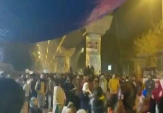 জামিয়ার বিক্ষোভে ফের গুলি