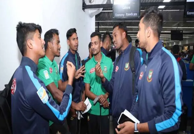 পাকিস্তানের উদ্দেশ্যে ঢাকা ছেড়েছে বাংলাদেশ দল