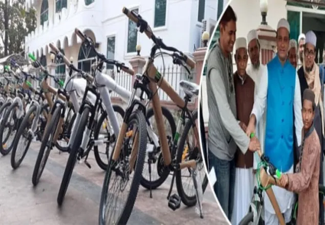 ৪০ দিন পাঁচ ওয়াক্ত নামাজ পড়ে সাইকেল পেল ১৫ কিশোর