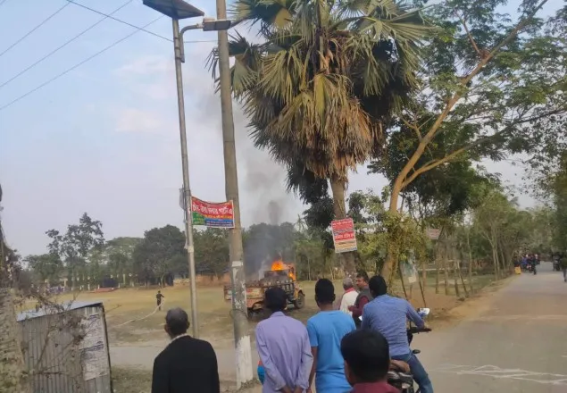 ফরিদপুরে সড়ক দুর্ঘটনায় ২ স্কুলছাত্র নিহত