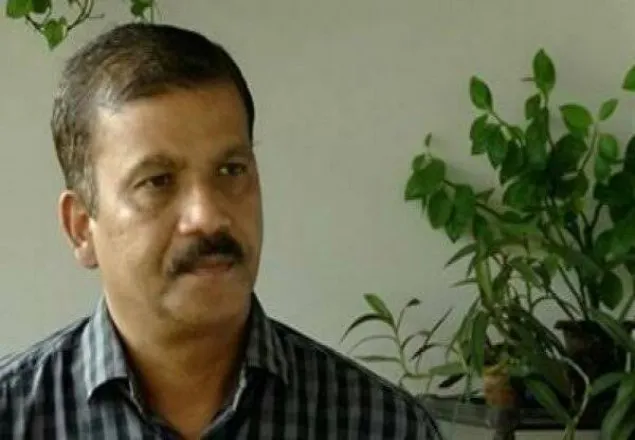 ভারতীয়রা অবৈধভাবে কীভাবে এ দেশে থাকে : আসিফ নজরুল