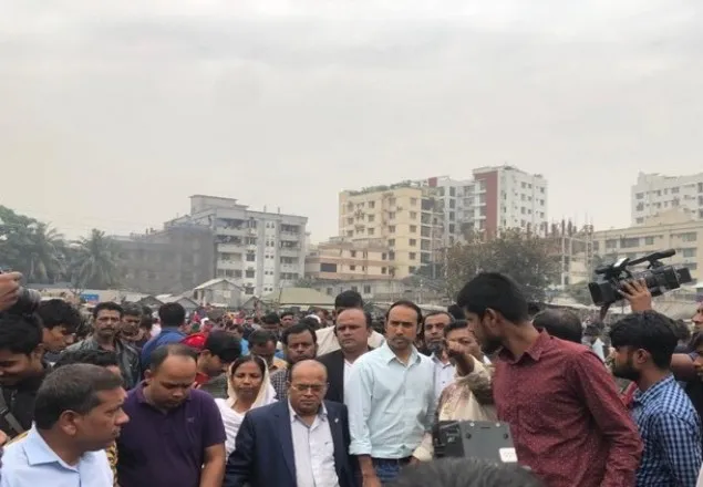  আগুনে ক্ষতিগ্রস্ত বনানীর বস্তিতে তাবিথ