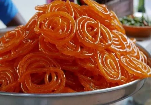 ঘরেই তৈরি করুন মচমচে জিলাপি