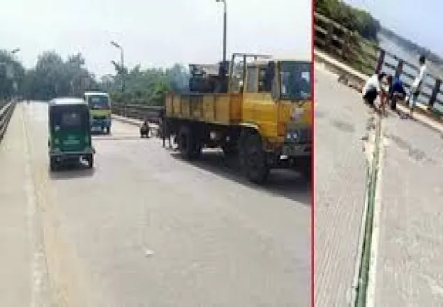 এবার সেতু মেরামতে স্টিলের পরিবর্তে বাঁশ