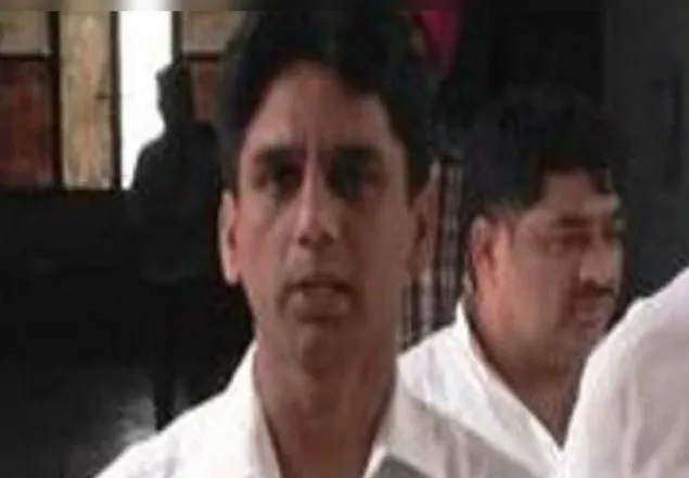 দিল্লিতে আপ বিধায়কের বহরে গুলি, নিহত ১