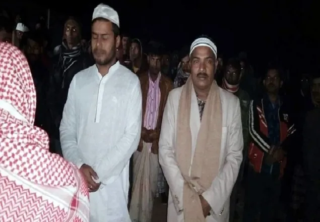 ওসির উদ্যোগে প্রথমবার মতো যৌনকর্মীর জানাজা