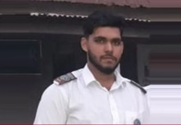 সেলফি তোলার সময় ট্রেনে কাটা পড়ে এসএসসি পরীক্ষার্থী নিহত