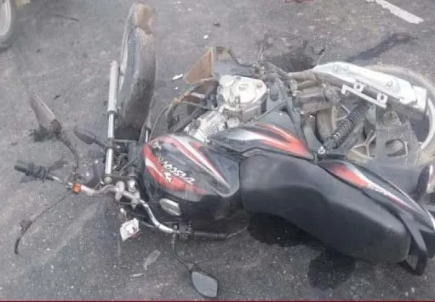 কুষ্টিয়ায় ট্রাকচাপায় মোটরসাইকেল আরোহী নিহত