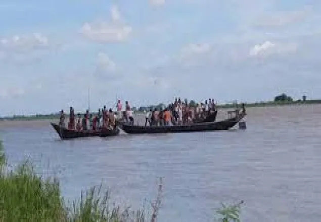 চট্টগ্রামে নৌকাডুবিতে শিশুসহ চারজনের মৃত্যু