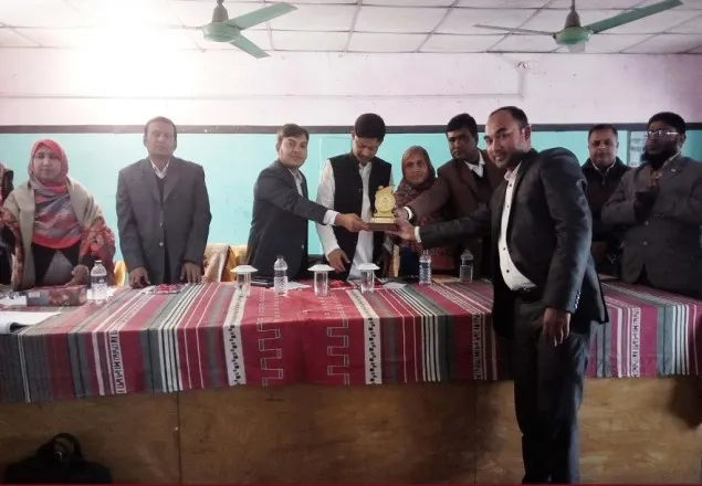 নীলফামারীর ৫ শ্রেষ্ঠ শিক্ষা প্রতিষ্ঠানকে সংবর্ধনা