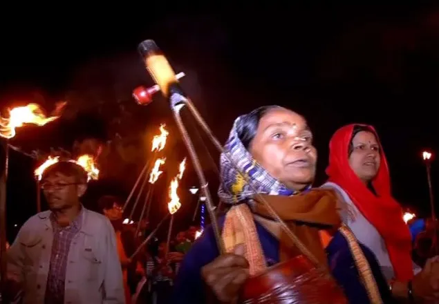 ভাষা দিবসের মিছিলে সিএএ বিরোধিতা